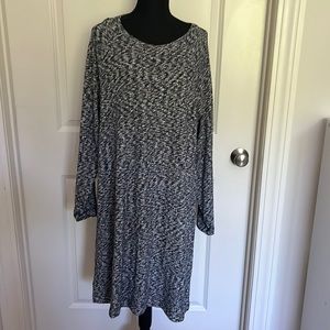 NWOT size XL Lou and Grey long sleeved dress